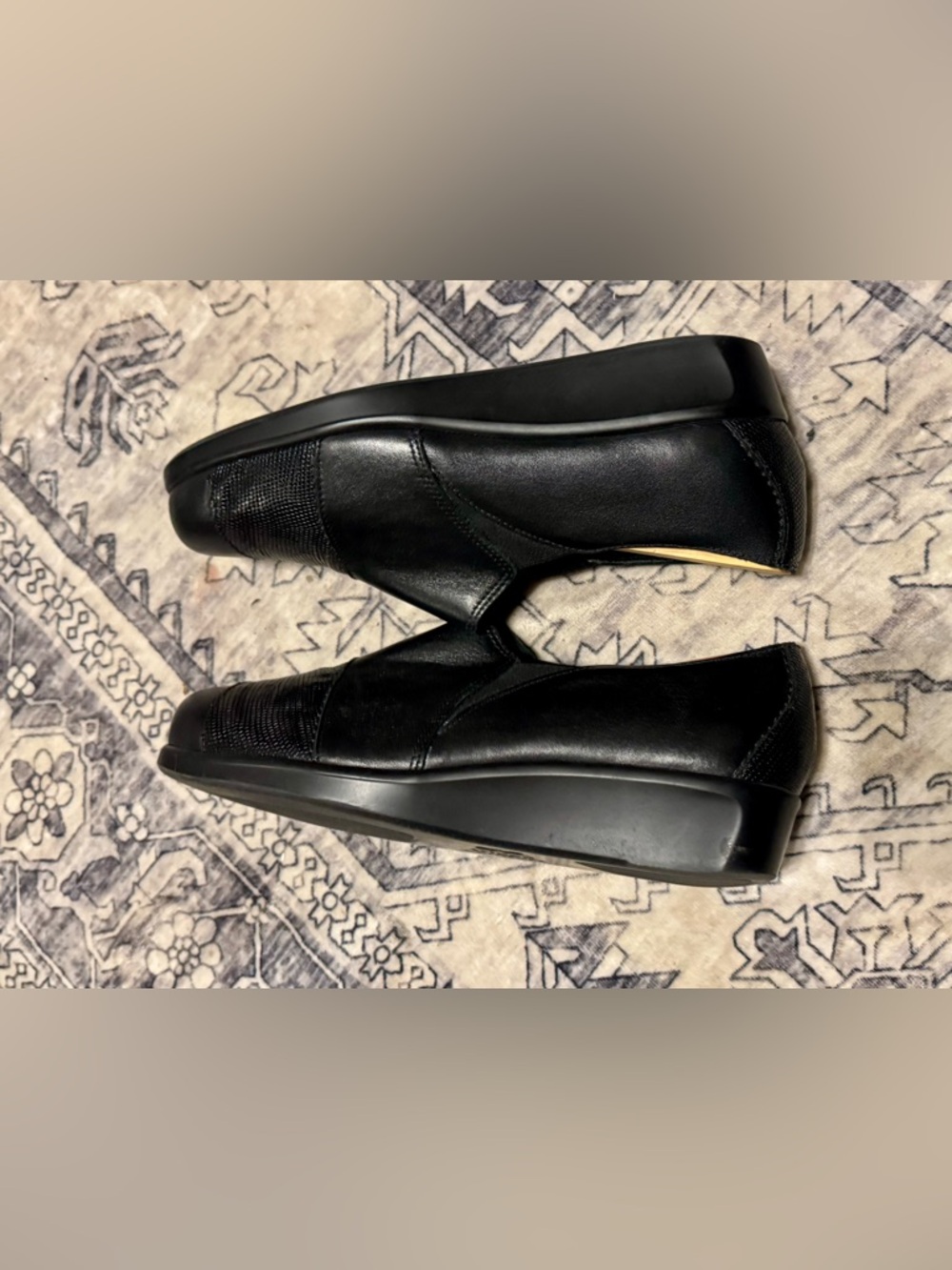 SAS; woman’s orthopedic tri-comfort Black Slip-On Leather  Shoes 9.5 Wide